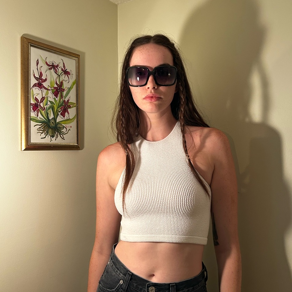 Vera Wang Square-framed Sunglasses - Picture 4 of 4